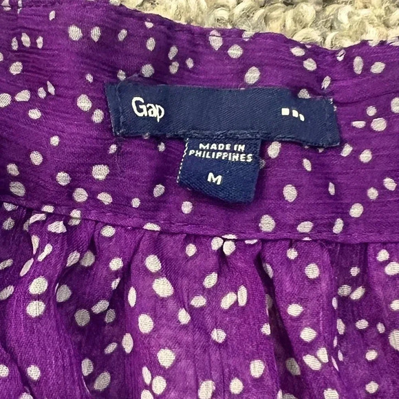 GAP BLOUSE TOP PURPLE DOT PRINT BUTTON UP PEPLUM STRETCH WAIST SIZE MEDIUM - Picture 6 of 6